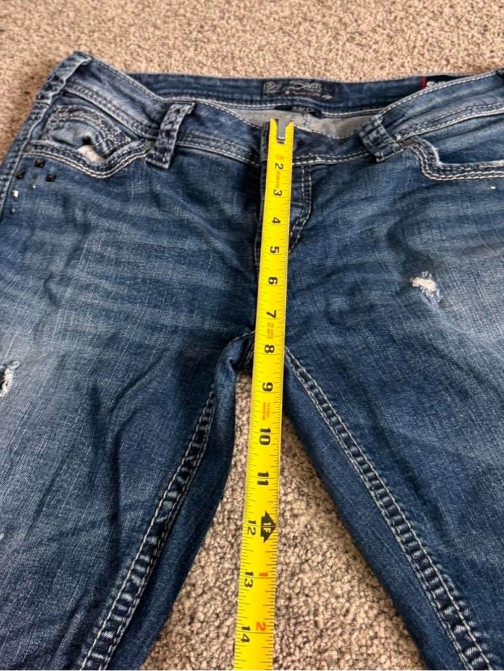 Silver blue Jeans W/ Studd Distressing Details - Picture 6 of 8
